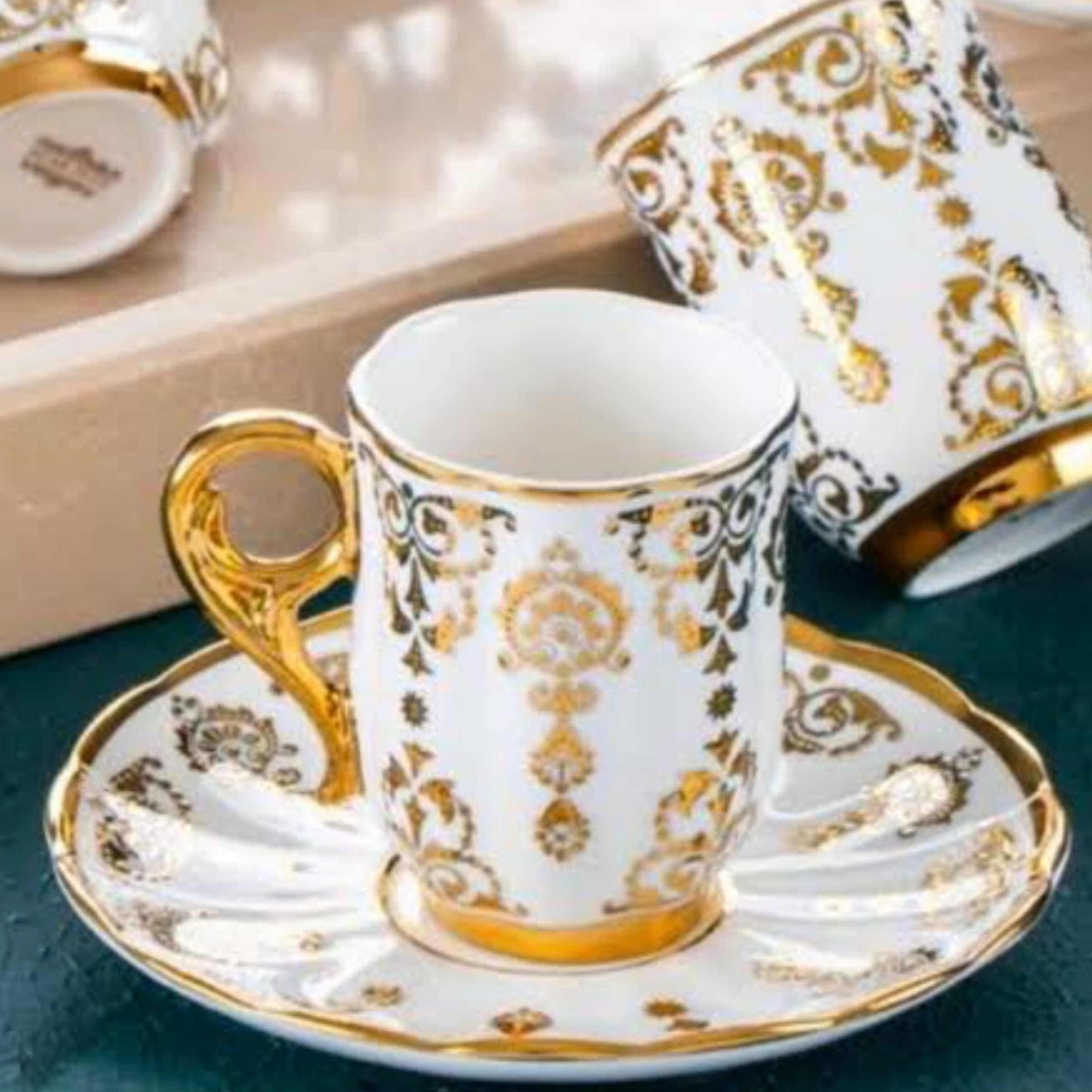 6 kişilik Kabartma Gold Türk Kahvesi Fincan Takımı