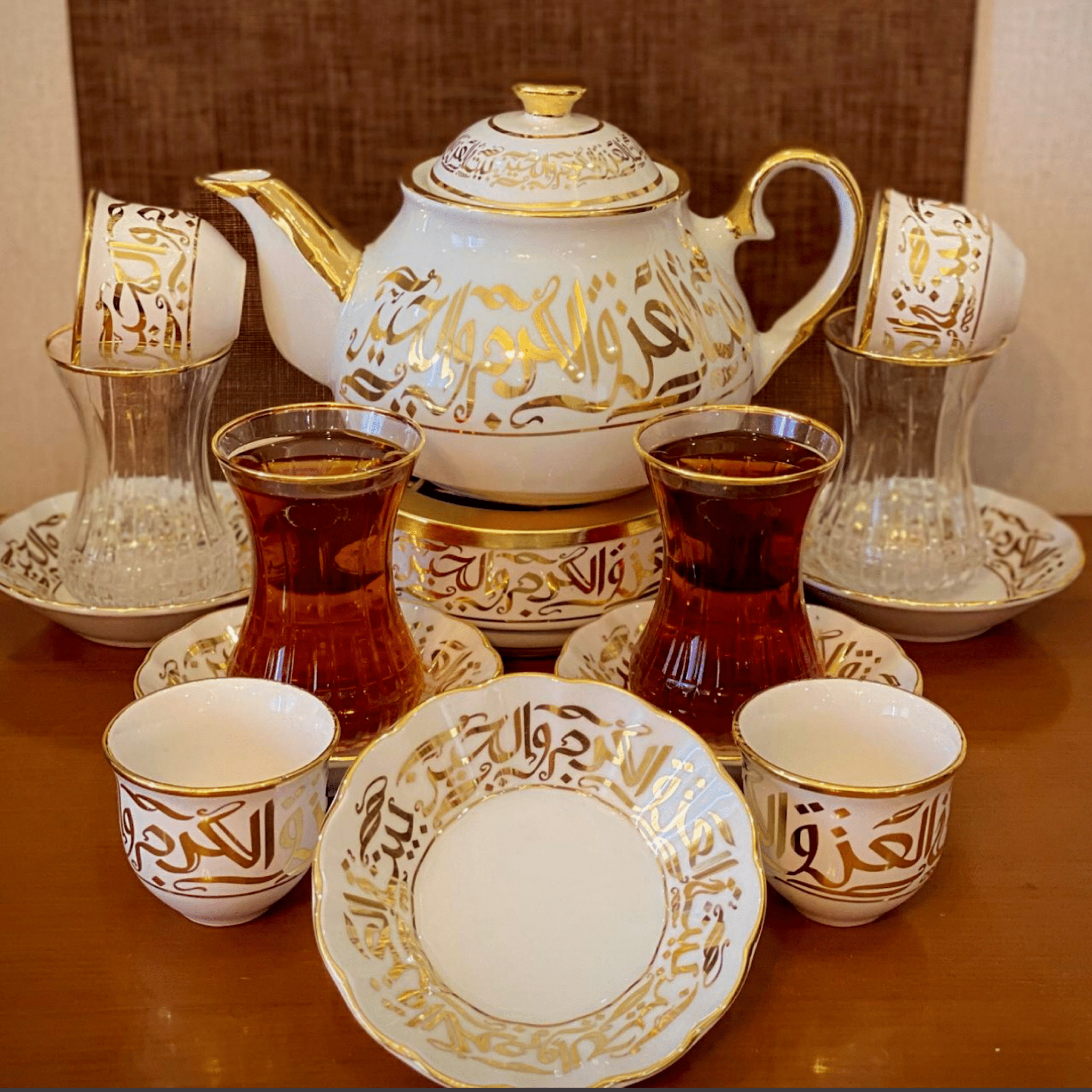 Bereket Gold Desenli El İşlemeli Altın Yaldızlı Tam Takım Çay ve Mırra Seti – 6 Kişilik | Luxury Turkish Tea Set - Kahvaltı Takımı | DUKKANI ISTANBUL