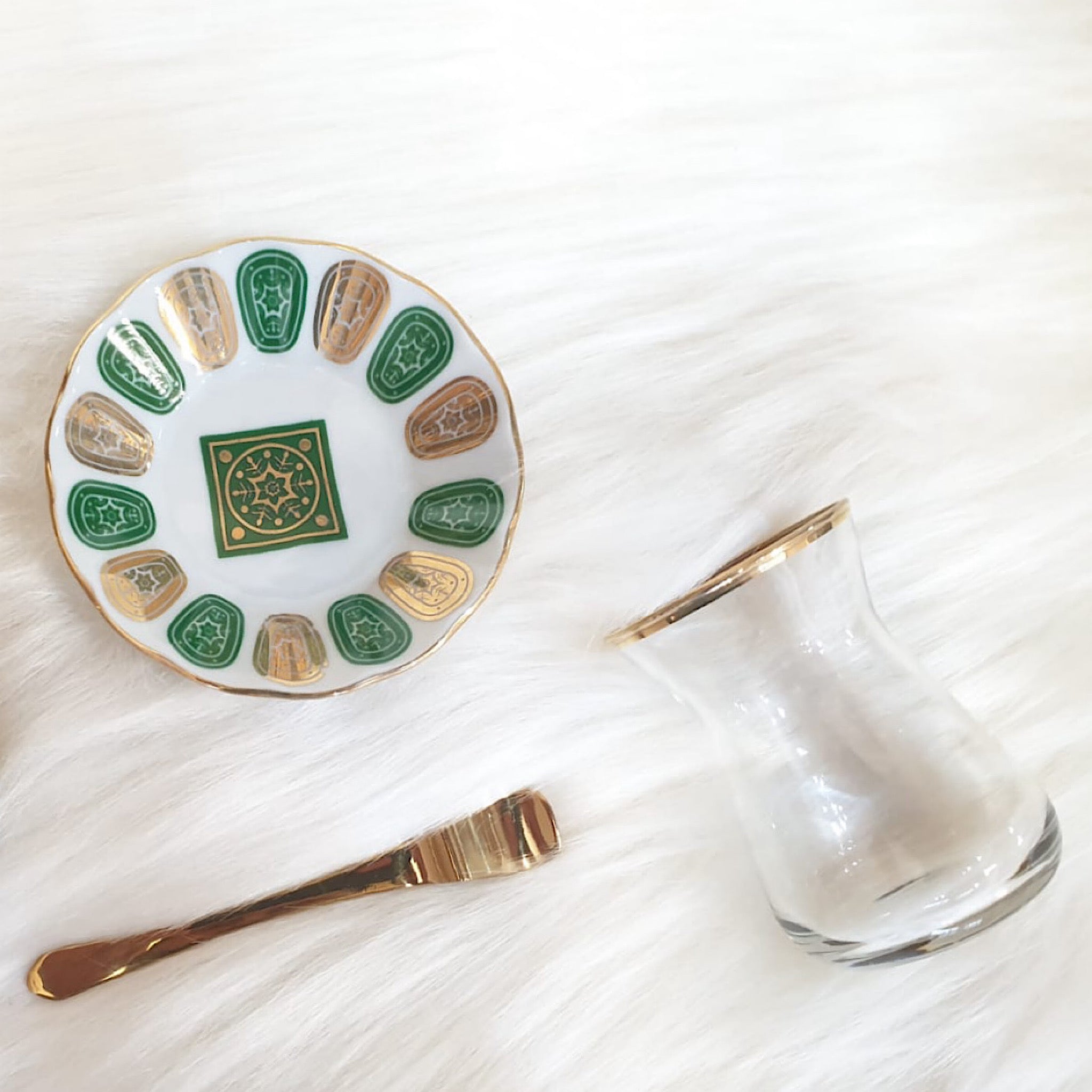 Çay Bardağı Takımı 6 kişilik Acem Yeşil Yaldızlı Klasik Çay takımı | Luxury Turkish Tea Set - Bardak | DUKKANI ISTANBUL