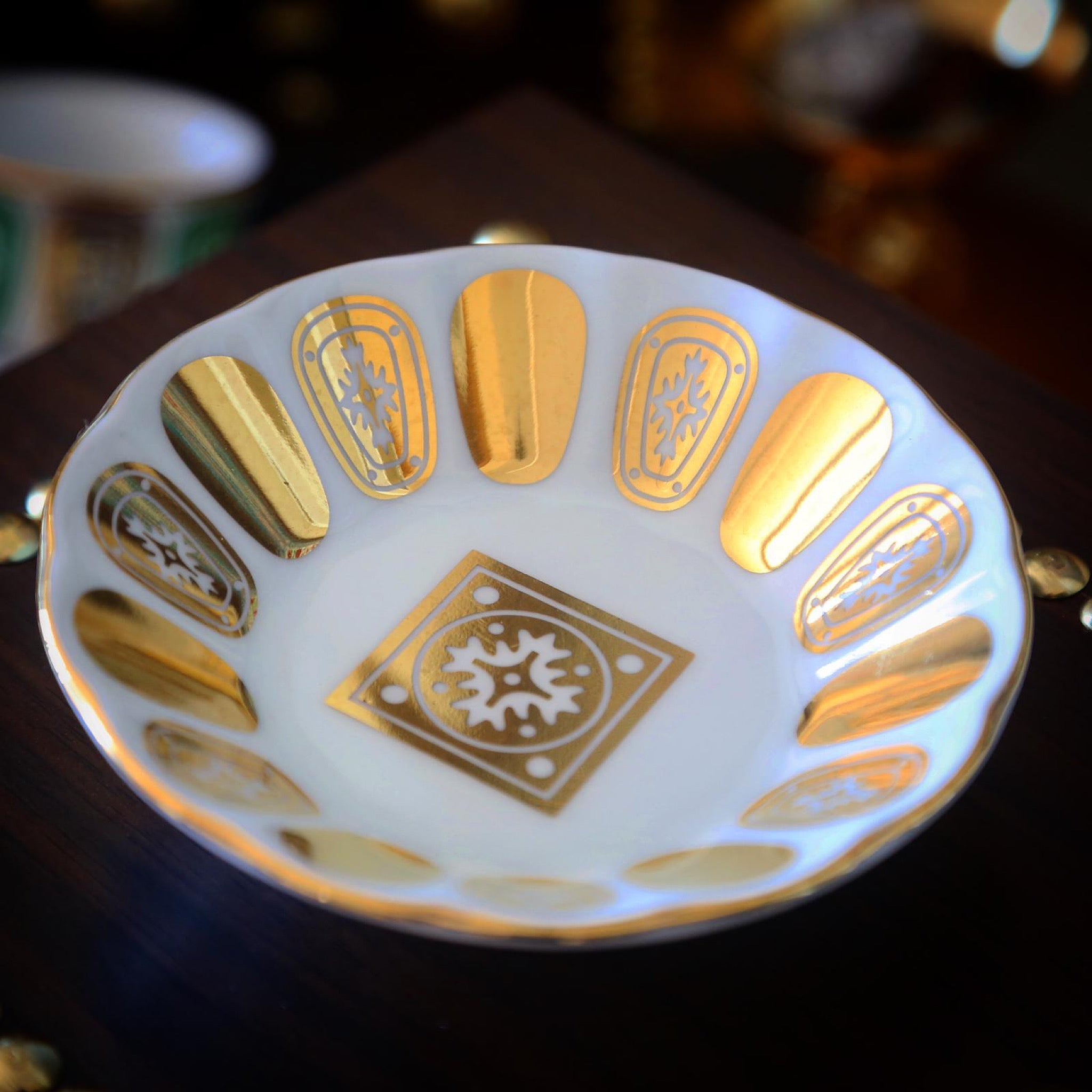 Parmak Desen Altın Yaldızlı 12’li Lüks Çay Tabağı Seti | Luxury Turkish Tea Set - Bardak Altlığı | DUKKANI ISTANBUL