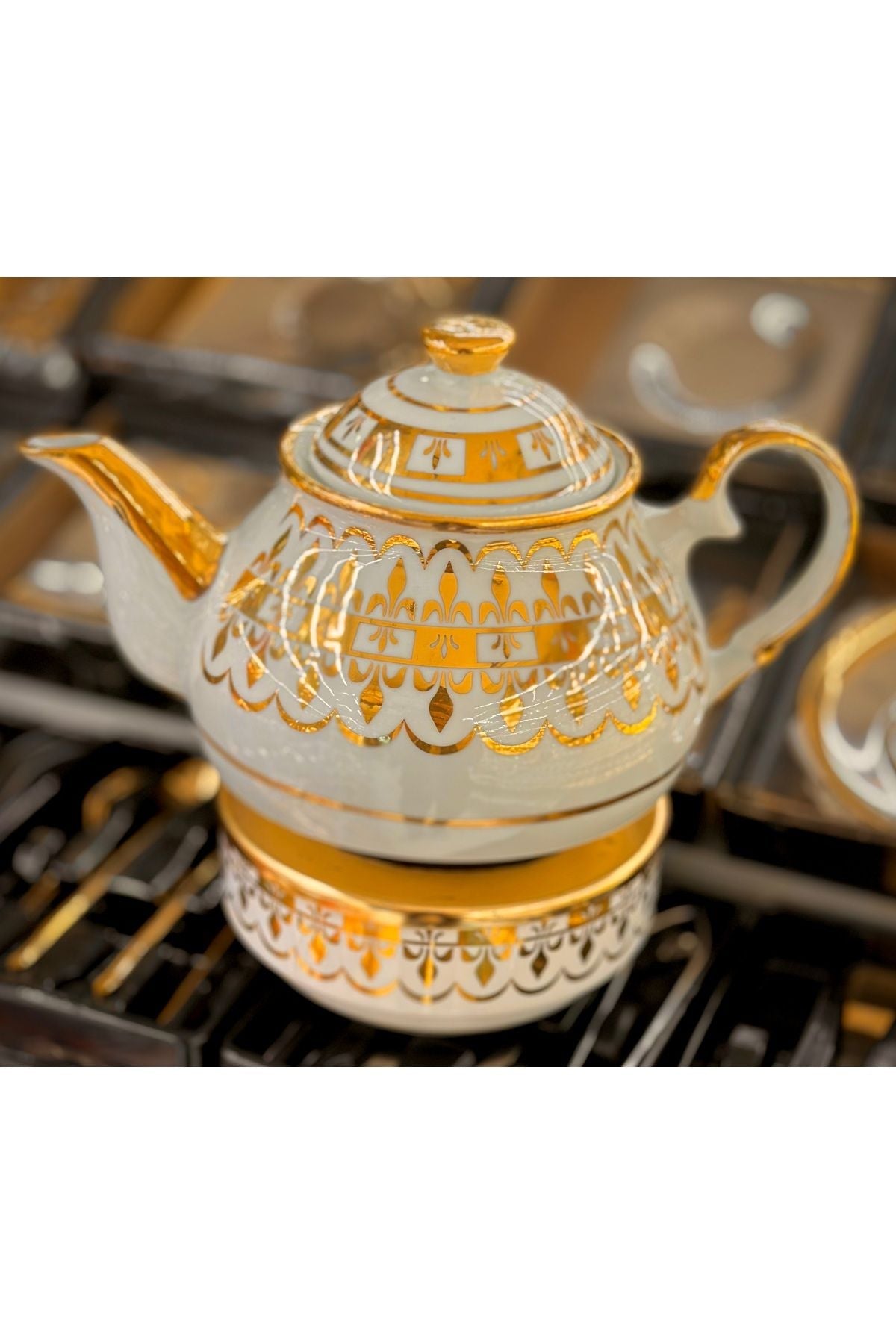 Saray Koleksiyonu – Mızrak Form Altın Yaldızlı Porselen Demlik & Isıtıcı Takımı | Luxury Turkish Tea Set - Demlik | DUKKANI ISTANBUL